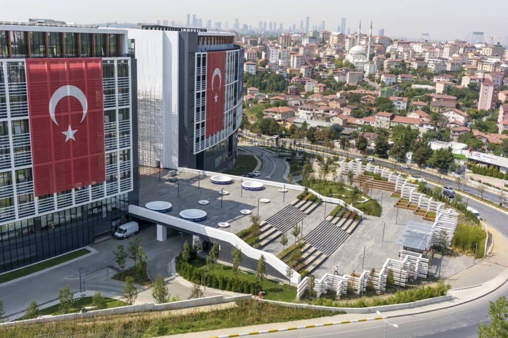 ورودی دانشگاه مدیپل استانبول